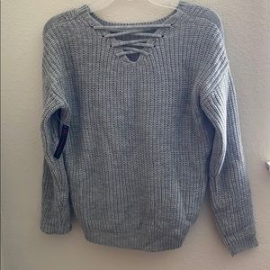 No Boundaries Knit Grey Sweater Size in Medium